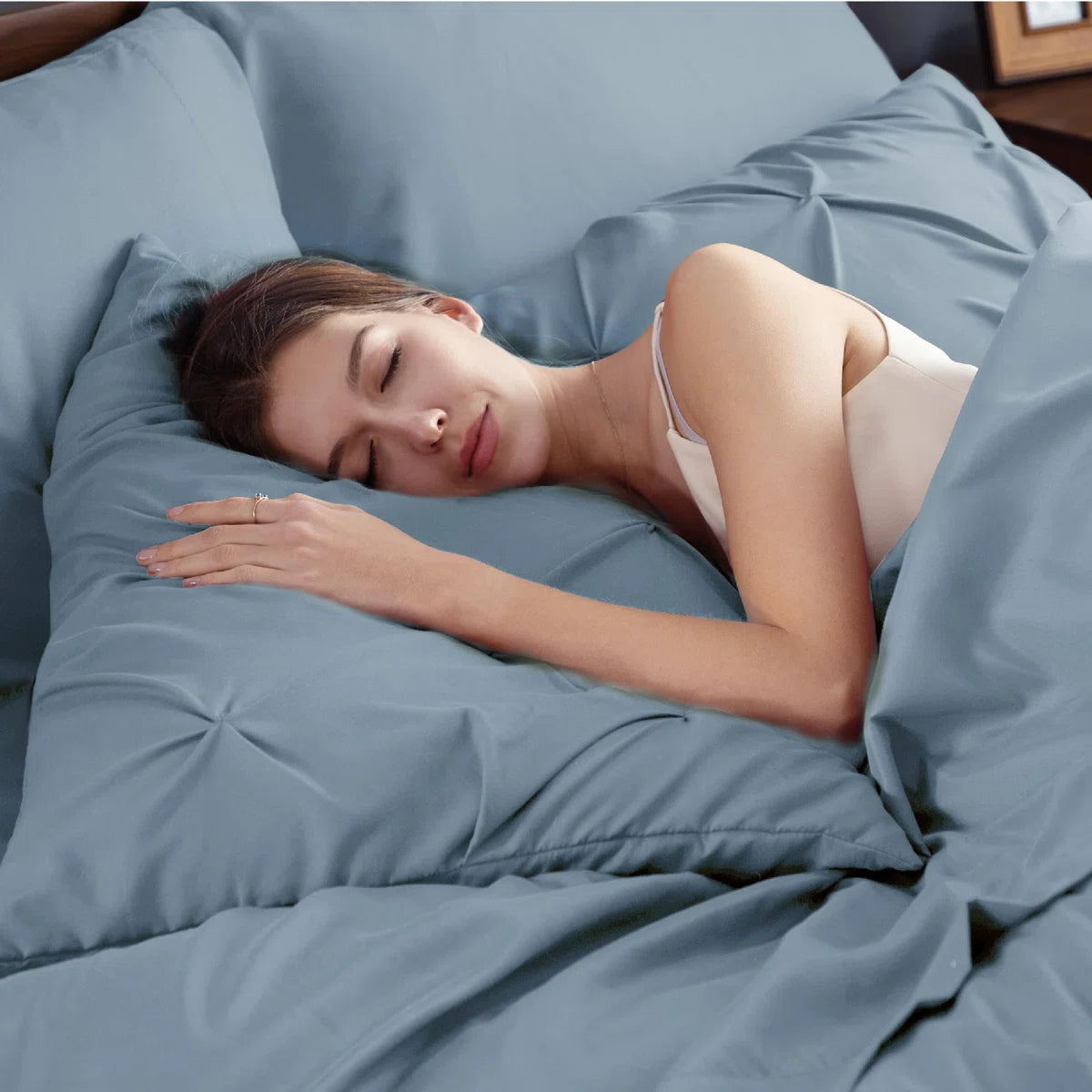 Best Seller Bedsure Pintuck Pinch Pleat Bedding Sets (Set Of 5 Or 7) Bed-in-a-Bag, 89GSM