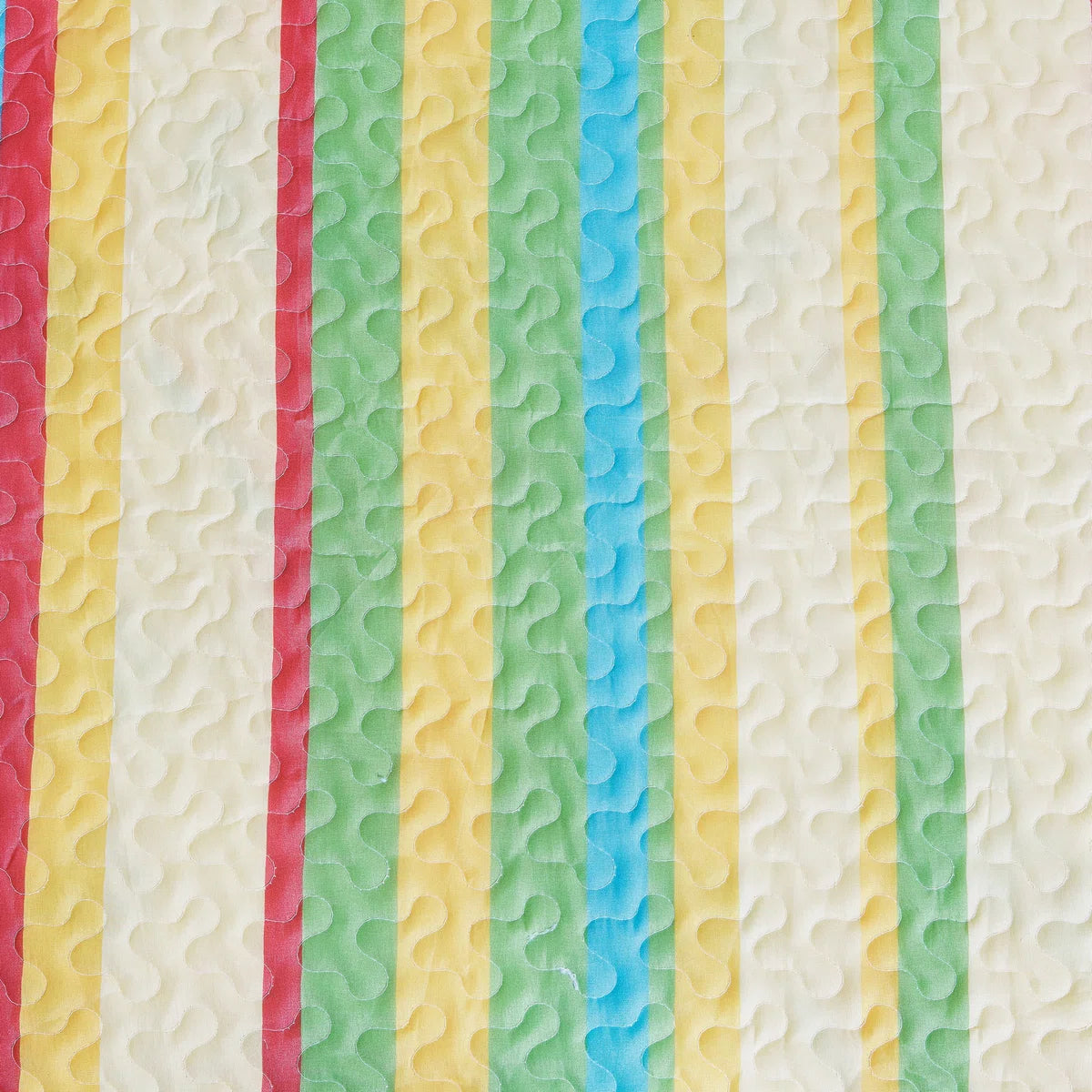 Sunny Splash Cotton Reversible Quilt Set